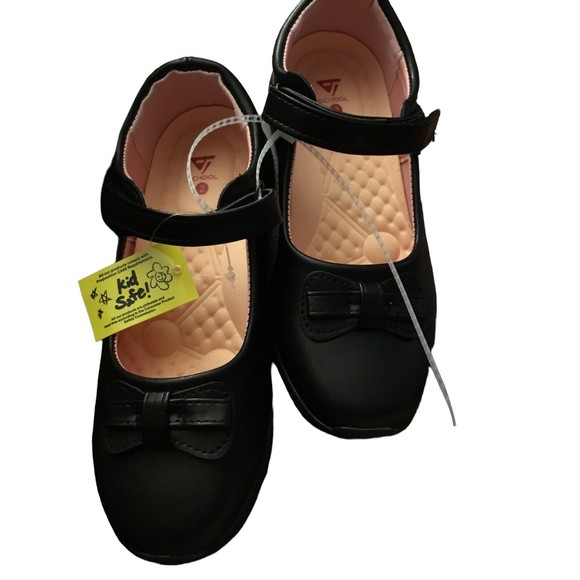 Brooman Girls School Dress Shoes Mary Jane Flats Comfortable Lightweight Size 2 - Picture 3 of 7